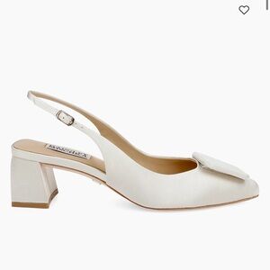 Badgley Mischka Cream Slingback Heels